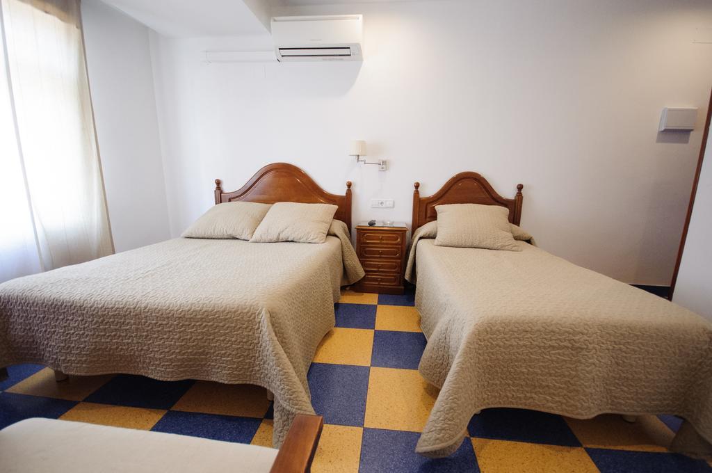 Hostal Restaurante la Trucha Benavente Zimmer foto